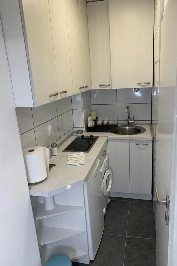 Cozy & Fully Equipped Studio In The Heart Of Downtown And Next To Kalemegdan Beograd Eksteriør bilde