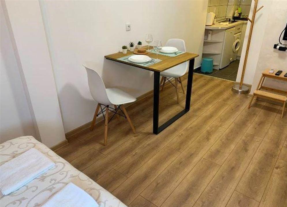 Cozy & Fully Equipped Studio In The Heart Of Downtown And Next To Kalemegdan Beograd Eksteriør bilde